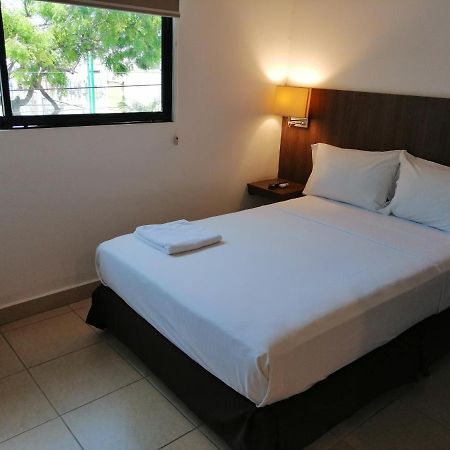 Buenavista Place Hotel Bahia de Caraquez Buitenkant foto
