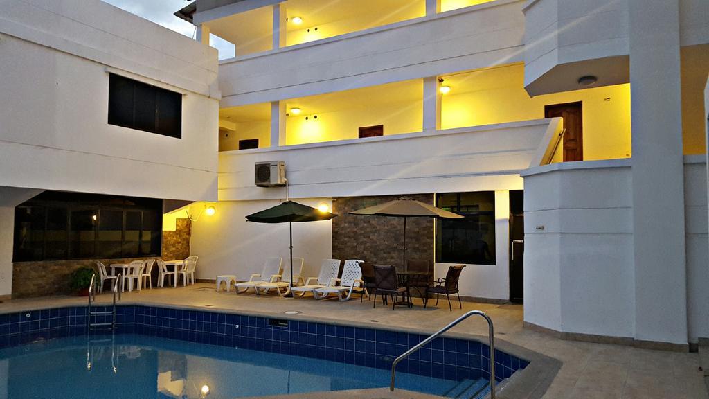 Buenavista Place Hotel Bahia de Caraquez Buitenkant foto
